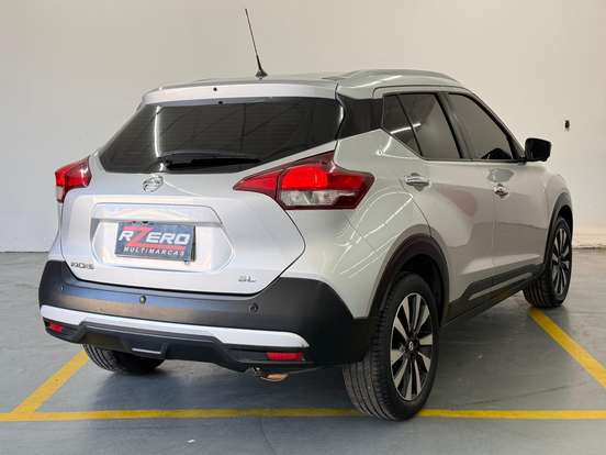 NISSAN-KICKS-2020