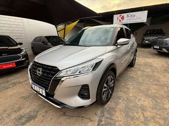 NISSAN-KICKS PLAY-2025