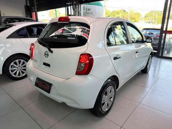 NISSAN-MARCH-2015