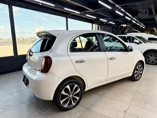 NISSAN-MARCH-2016