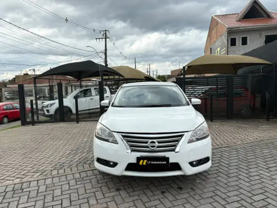 NISSAN SENTRA 2.0 SV 16V FLEX 4P AUTOMÁTICO