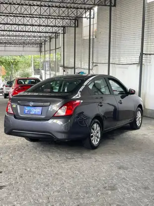 NISSAN-VERSA-2018