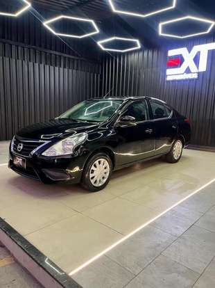 NISSAN-VERSA-2019
