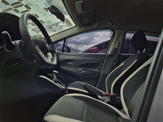 NISSAN-VERSA-2023