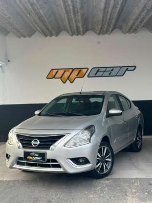 NISSAN-VERSA-2018