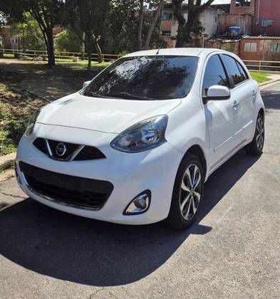 NISSAN MARCH 1.6 SL 16V FLEXSTART 4P XTRONIC