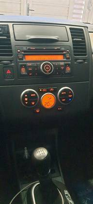 NISSAN TIIDA 1.8 SL 16V FLEX 4P MANUAL