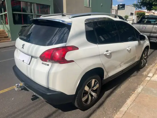 PEUGEOT-2008-1.6 16V FLEX GRIFFE 4P AUTOMÁTICO PEUGEOT-2008-2015