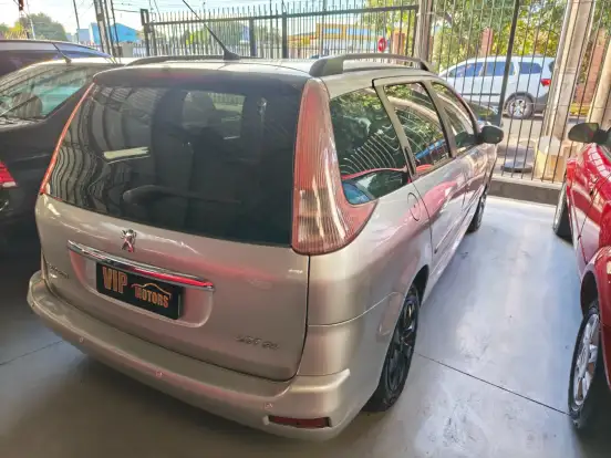PEUGEOT-207-2011