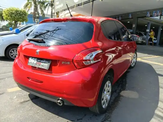 PEUGEOT-208-2013