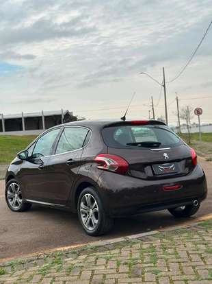 PEUGEOT-208-2013