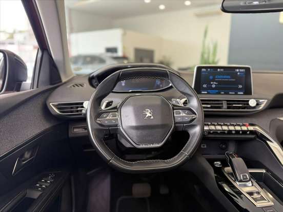 PEUGEOT-3008-2019