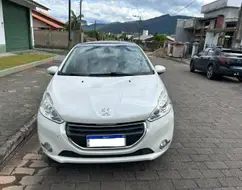 PEUGEOT 208 1.6 GRIFFE 16V FLEX 4P MANUAL PEUGEOT 208 1.6 GRIFFE 16V FLEX 4P MANUAL