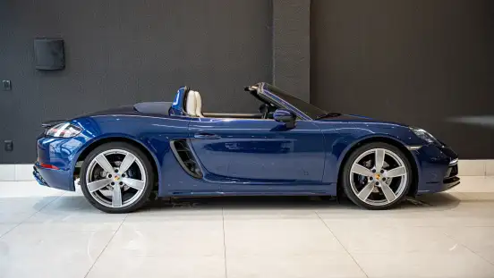 PORSCHE-718-2023