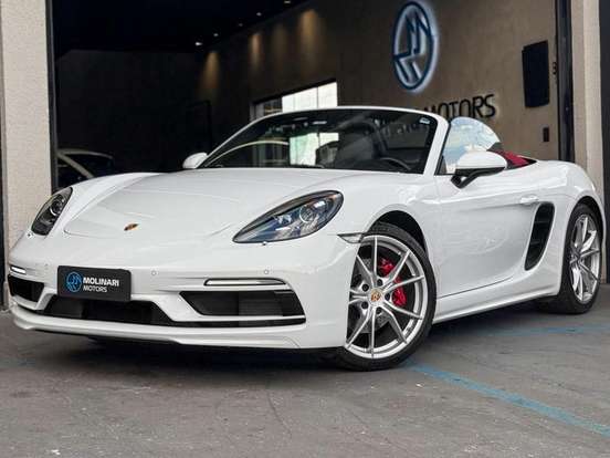 PORSCHE-718-2023