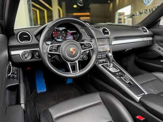 PORSCHE-718-2023