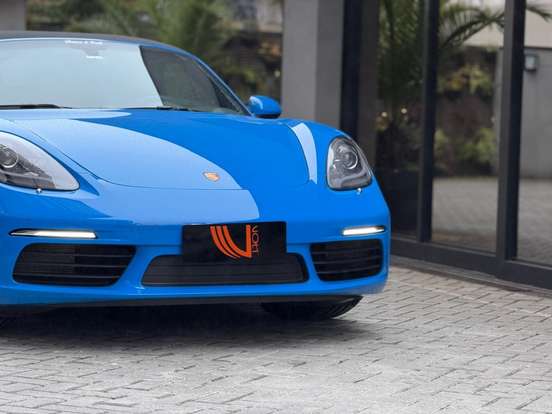 PORSCHE-718-2024