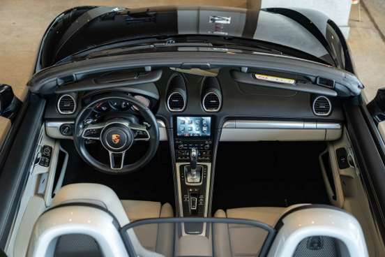 PORSCHE-718-2019