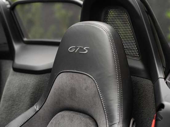 PORSCHE-718-2019