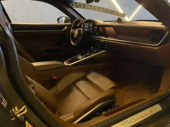 PORSCHE-911-2024