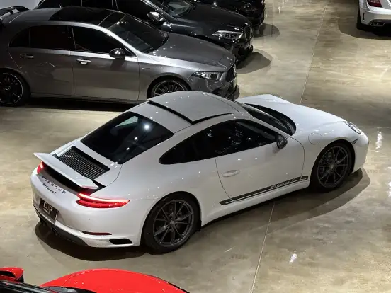 PORSCHE-911-2018