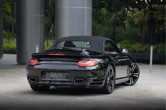 PORSCHE-911-2010