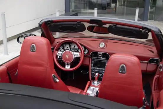 PORSCHE-911-2010