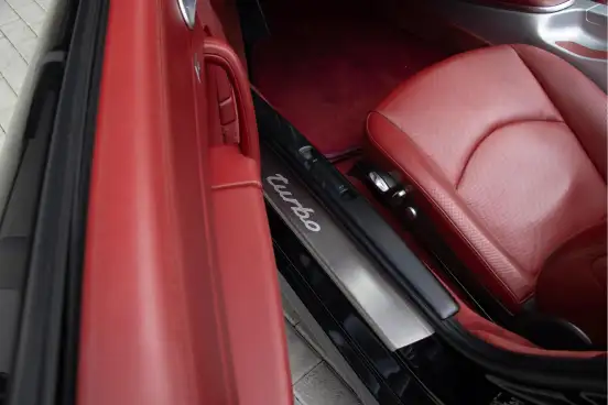 PORSCHE-911-2010
