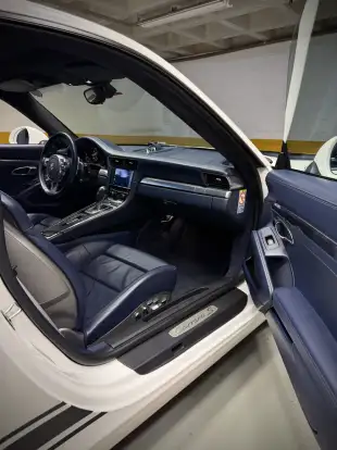PORSCHE-911-2012
