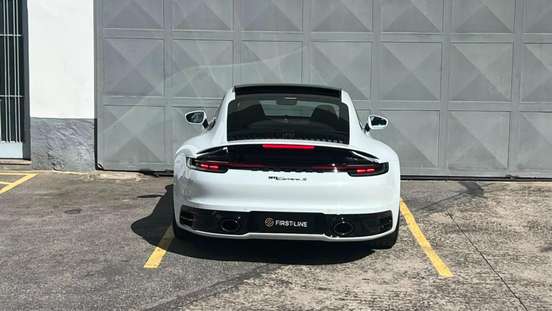 PORSCHE-911-2021