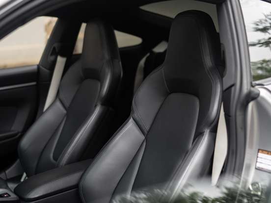 PORSCHE-911-2021
