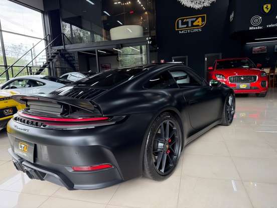 PORSCHE-911-2025