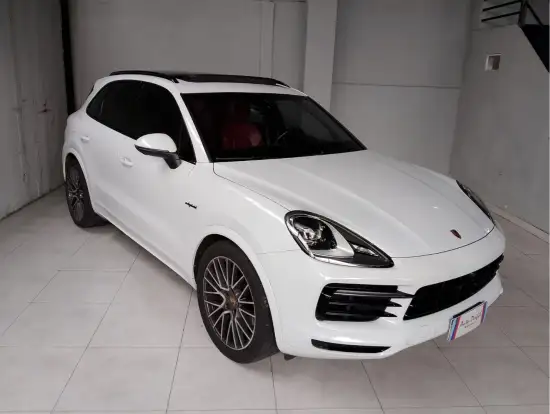 PORSCHE-CAYENNE-2019