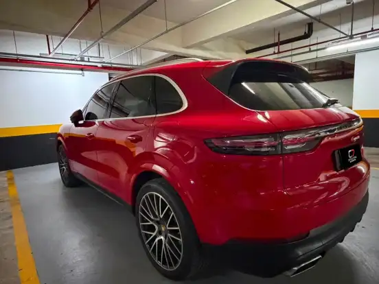 PORSCHE-CAYENNE-2022