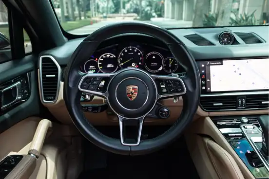 PORSCHE-CAYENNE-2022