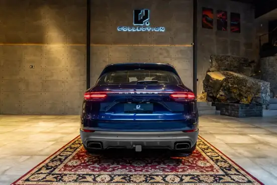 PORSCHE-CAYENNE-2019