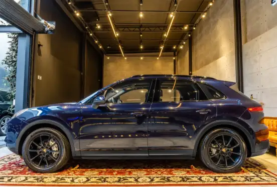 PORSCHE-CAYENNE-2019