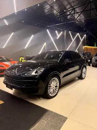 PORSCHE-CAYENNE-2019