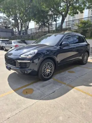 PORSCHE-CAYENNE-2016