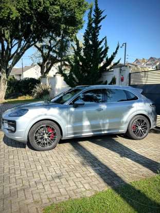 PORSCHE-CAYENNE-2024