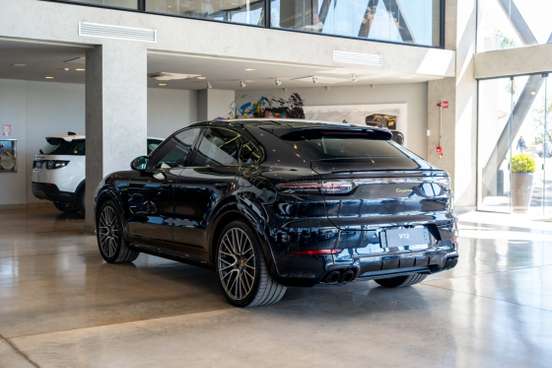 PORSCHE-CAYENNE-2023