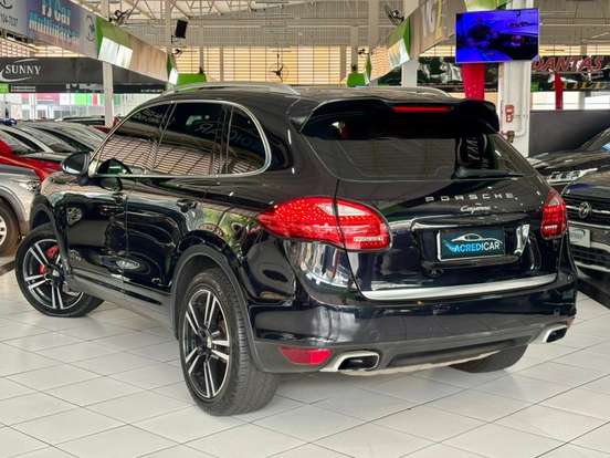 PORSCHE-CAYENNE-2013