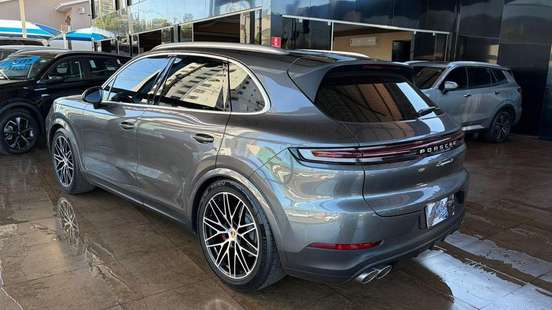 PORSCHE-CAYENNE-2024