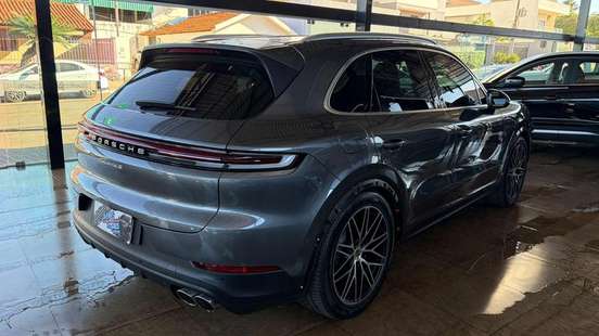 PORSCHE-CAYENNE-2024