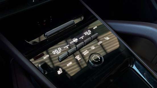 PORSCHE-CAYENNE-2024