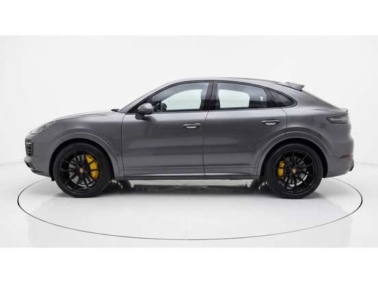 PORSCHE-CAYENNE-2022