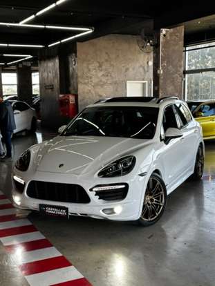 PORSCHE-CAYENNE-2013
