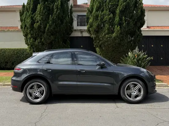 PORSCHE-MACAN-2.0 16V GASOLINA 4P AUTOMÁTICO PORSCHE-MACAN-2019