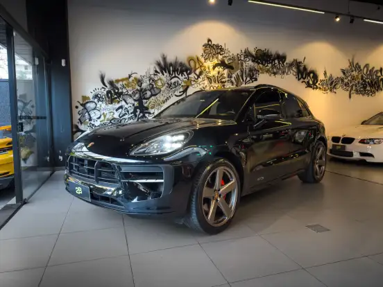 PORSCHE-MACAN-2021