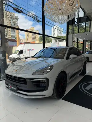 PORSCHE-MACAN-2024